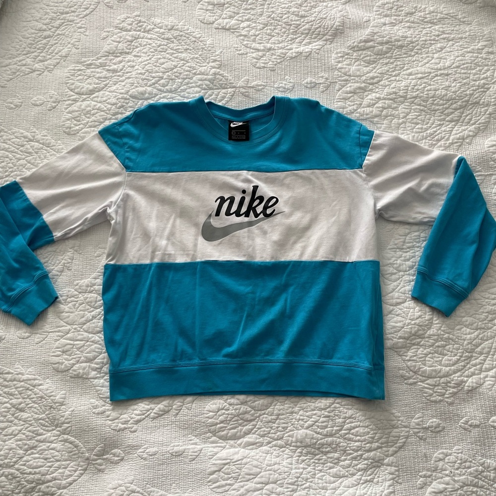 Nike long sleeve shirt